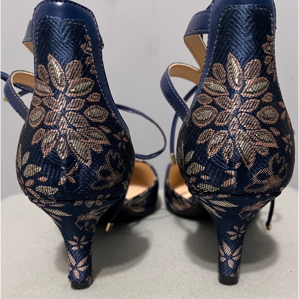 Alex Marie Newburne Navy Blue Gold Floral Jacquard Ankle Tie Kitten Heels 9.5M - Picture 4 of 11